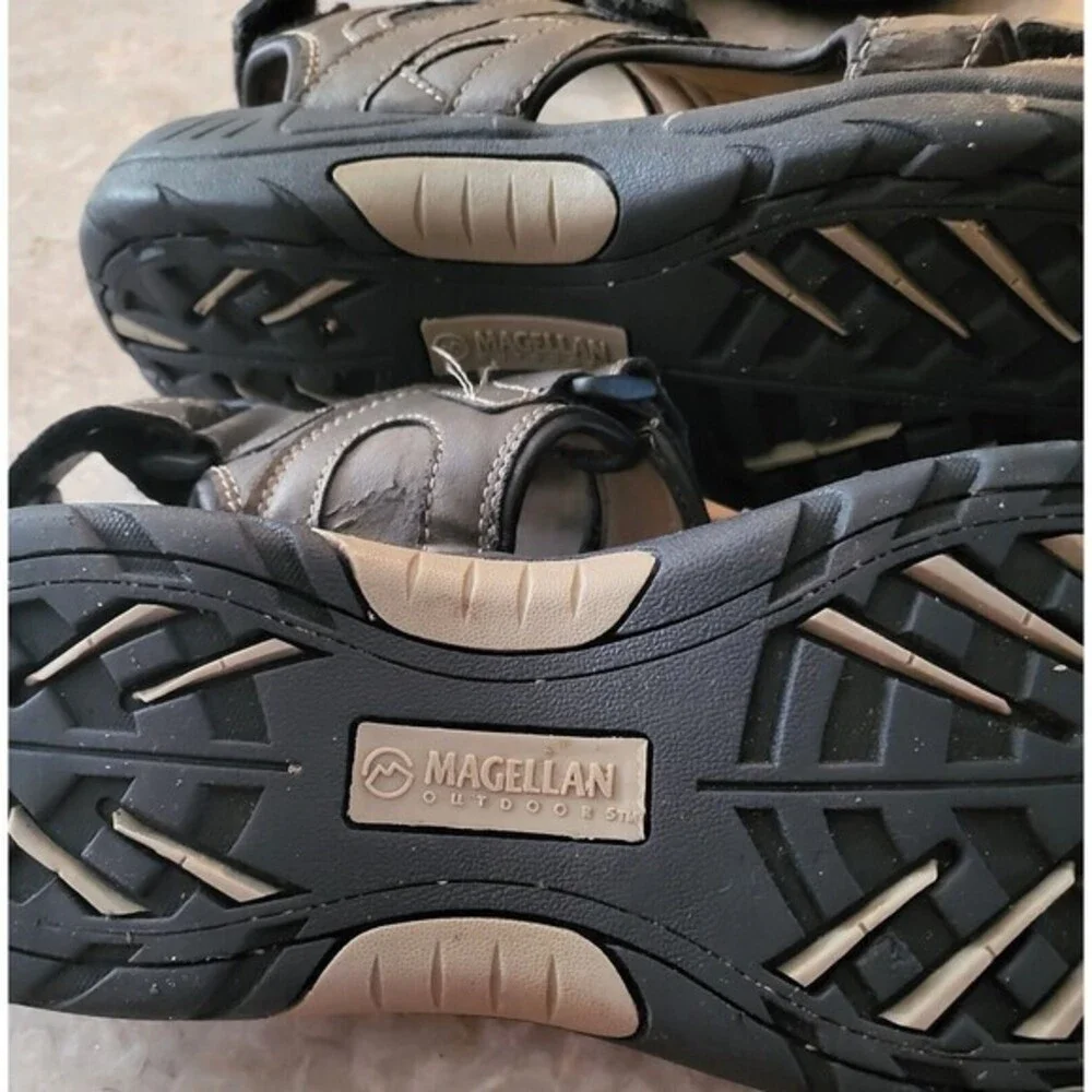 Magellan Outdoors Sandals Mens 12D Strap‎ Heal Adjustable Great Tread Clean